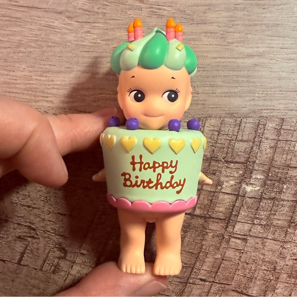 Sonny Angel Other - Sonny Angels Birthday Gift Series - Mint Cake Figure